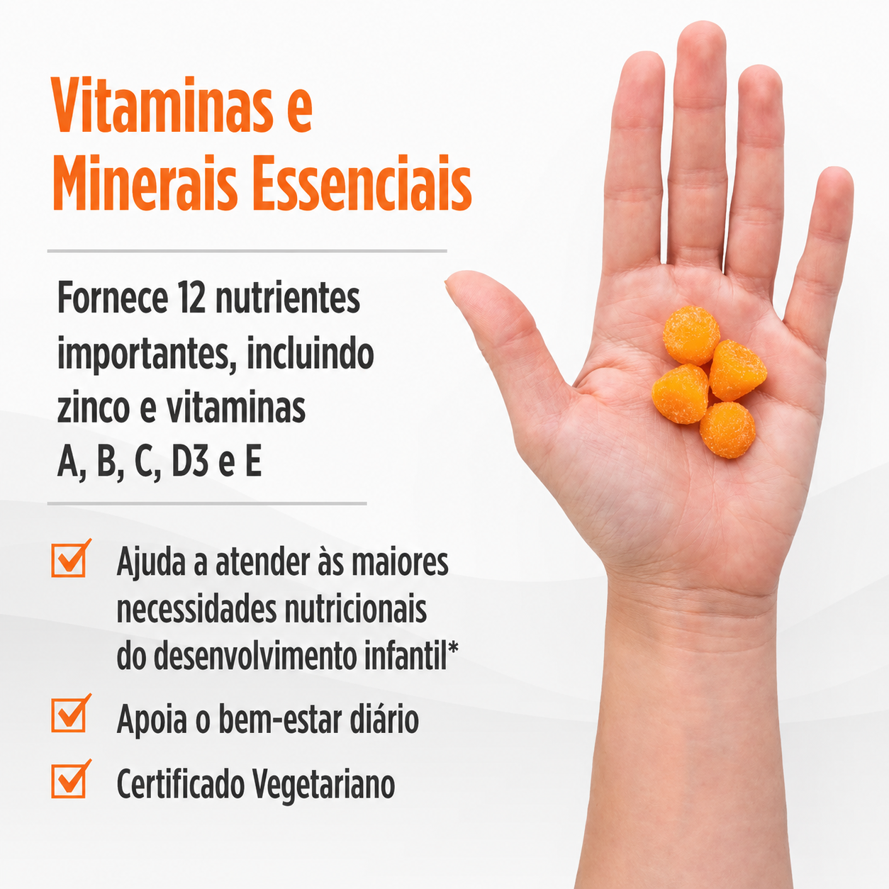Criança segurando gomas Nordic Naturals Nordic Berries multivitamínico infantil para rotina diária.
