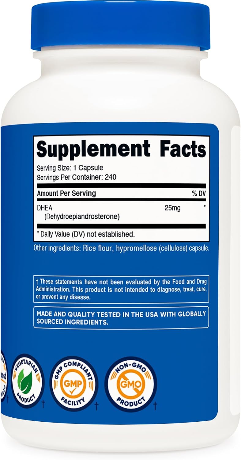 Verso do Nutricost DHEA 25 mg com composição e selos vegetariano, GMP e non-GMO