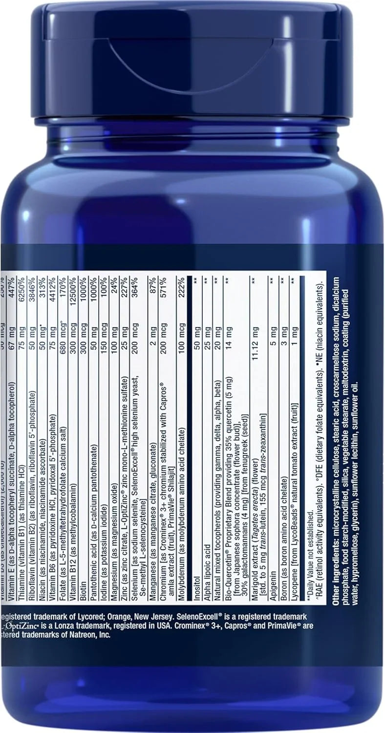 Rótulo de suplemento com vitaminas e minerais, incluindo zinco, selênio e vitamina B12, em frasco azul